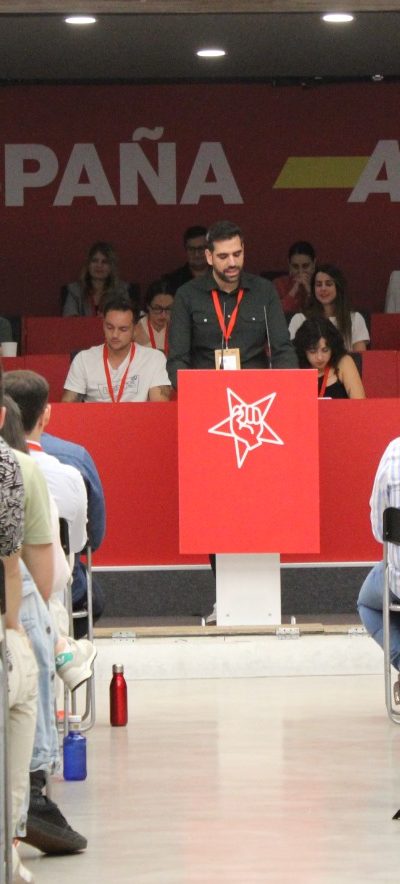 Juventudes Socialistas pide “una revolución contra los pisos turísticos que expulsan a jóvenes de los barrios” en su Comité Federal.