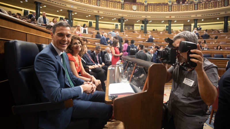 Pedro Sánchez y María Jesús Montero en el Congreso de los Diputados